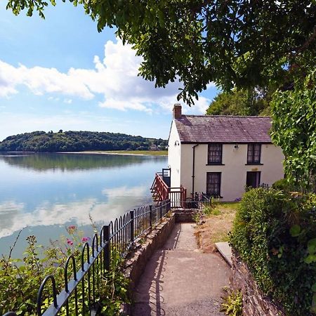 Gwalia House- Stunning Central Townhouse With 3 Ensuite Bedrooms Laugharne Exterior photo