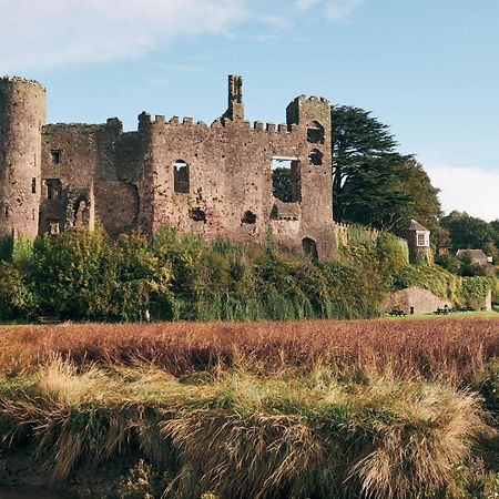 Gwalia House- Stunning Central Townhouse With 3 Ensuite Bedrooms Laugharne Exterior photo