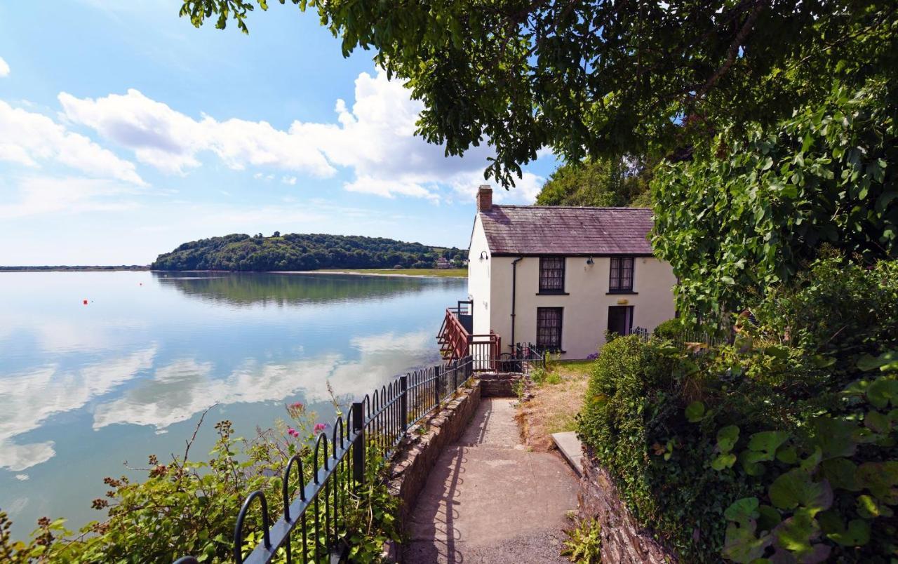 Gwalia House- Stunning Central Townhouse With 3 Ensuite Bedrooms Laugharne Exterior photo