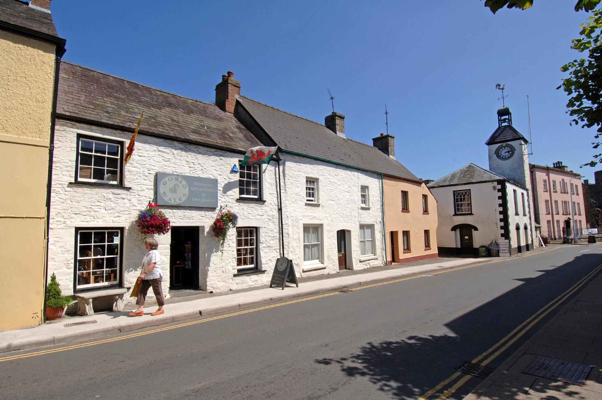 Gwalia House- Stunning Central Townhouse With 3 Ensuite Bedrooms Laugharne Exterior photo